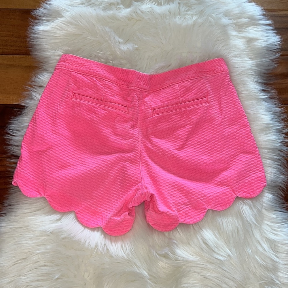 Lilly pulitzer buttercup shorts - Picture 3 of 10